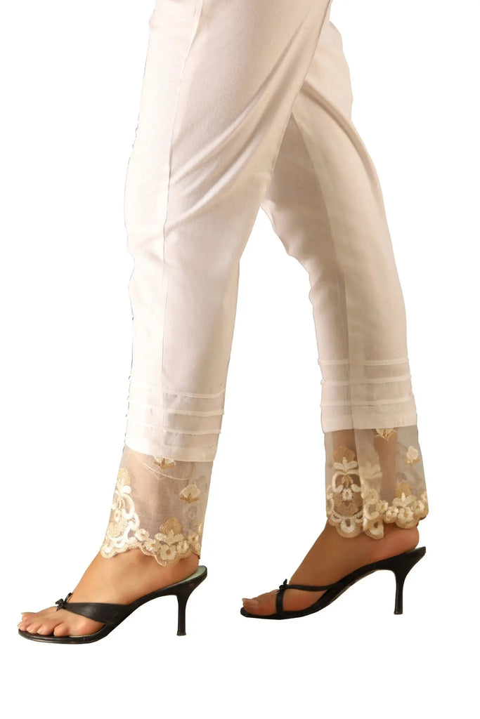 IshDeena Casual or Work Elastic Waist White Cotton Trousers With Lace for Petite Women - IshDeena