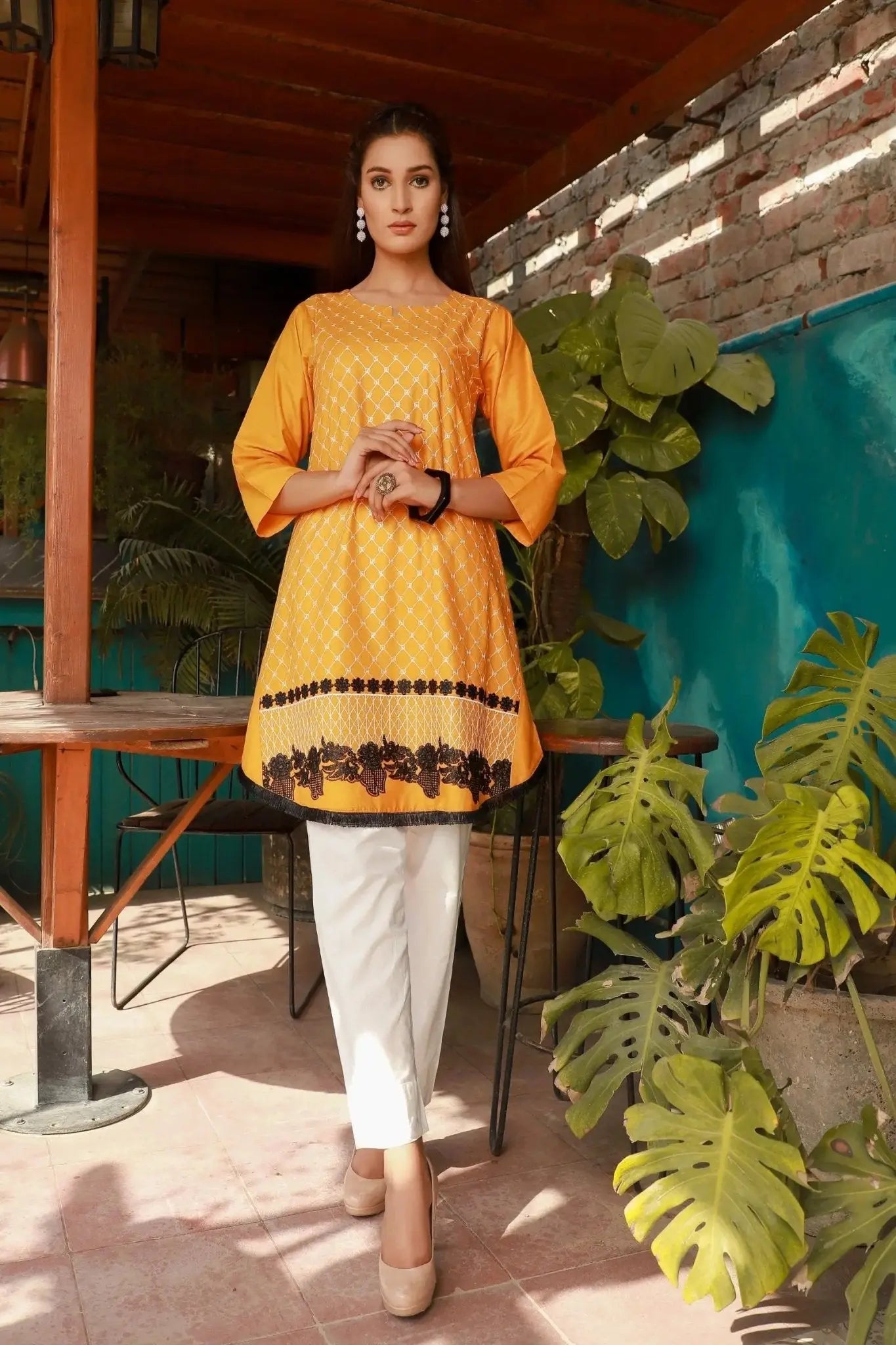 IshDeena Embroidered Cotton Women Shirt Round Tunic Top Kurti Kurta Indian Pakistani - IshDeena