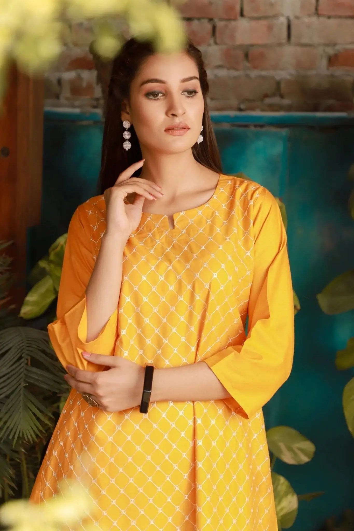 IshDeena Embroidered Cotton Women Shirt Round Tunic Top Kurti Kurta Indian Pakistani - IshDeena