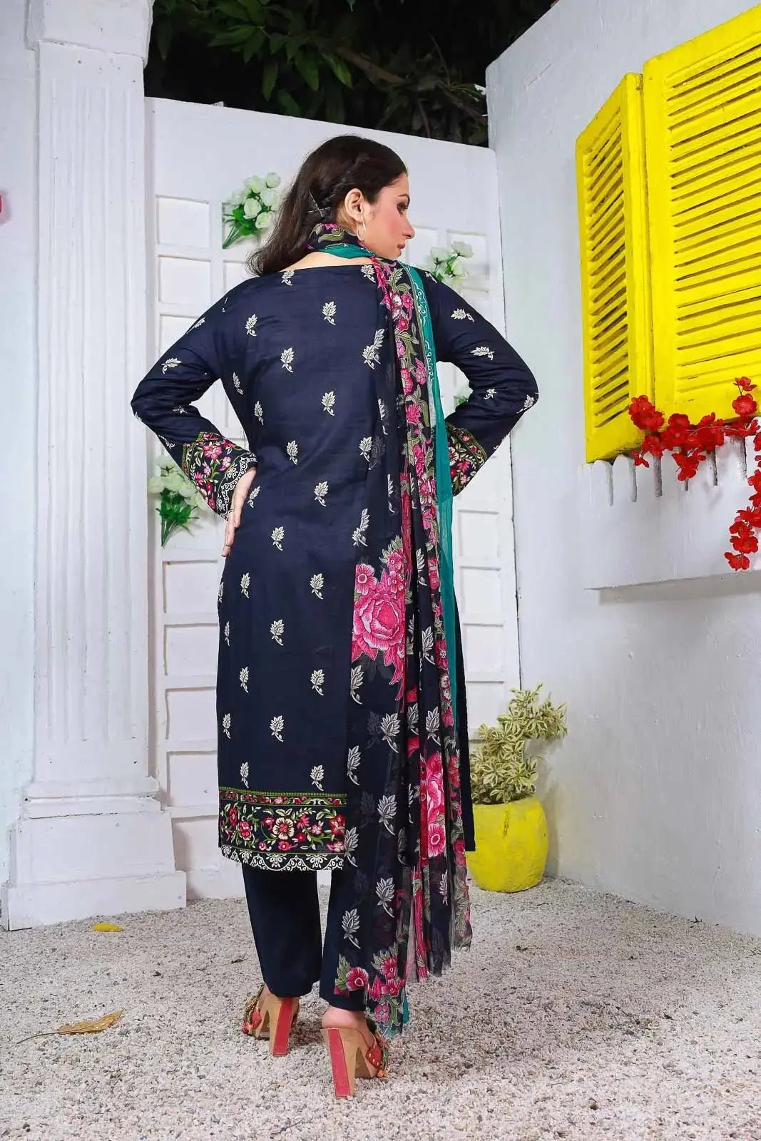 IshDeena Pakistani Lawn Salwar Kameez Indian Dresses for Women Ready to Wear Embroidered - IshDeena